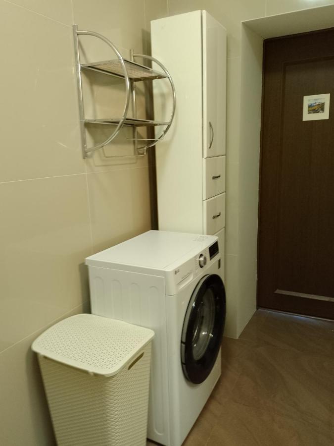 Premium Class Apartment, Free Parking, Maximum 5 Guests, 2 Bedrooms, 3 Beds 리가 외부 사진