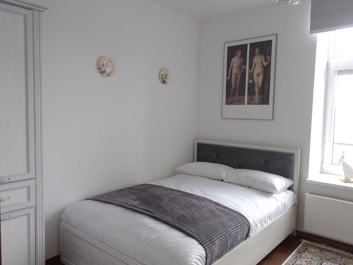 Premium Class Apartment, Free Parking, Maximum 5 Guests, 2 Bedrooms, 3 Beds 리가 외부 사진