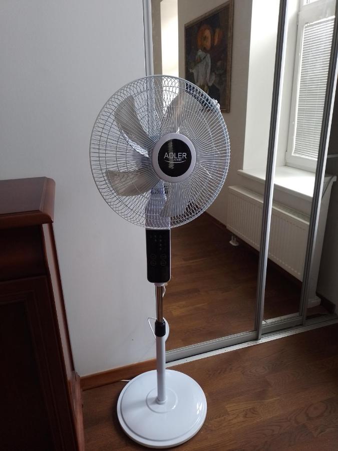 Premium Class Apartment, Free Parking, Maximum 5 Guests, 2 Bedrooms, 3 Beds 리가 외부 사진