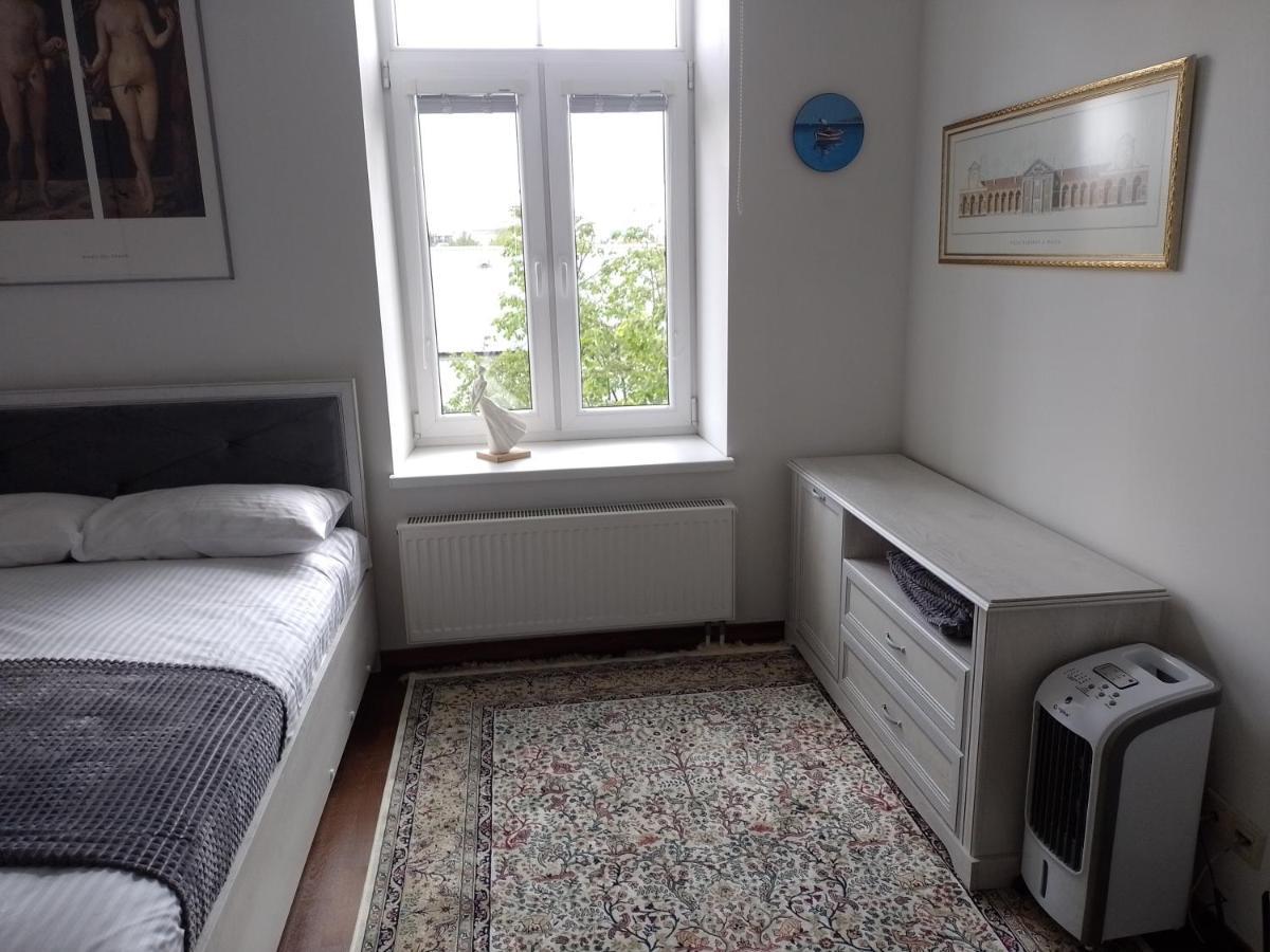 Premium Class Apartment, Free Parking, Maximum 5 Guests, 2 Bedrooms, 3 Beds 리가 외부 사진