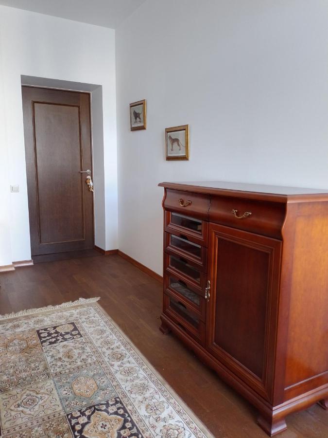 Premium Class Apartment, Free Parking, Maximum 5 Guests, 2 Bedrooms, 3 Beds 리가 외부 사진